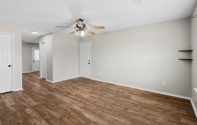 3301 SW Victoria Pl Apt 1 &amp; 2