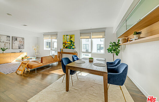 1 bed, 2 baths, 1,130 sqft, $2,800, Unit 321