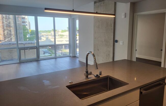 1 bed, 1 bath, 808 sqft, $2,450, Unit #327