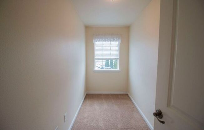 2 beds, 2 baths, $1,425, Unit # #A