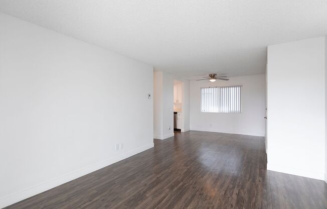 1 bed, 1 bath, 824 sqft, $2,595, Unit 308