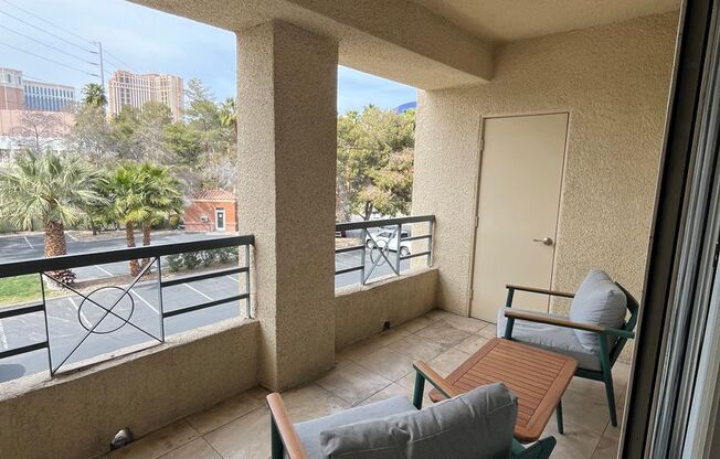 1 bed, 1 bath, $2,195, Unit # 229