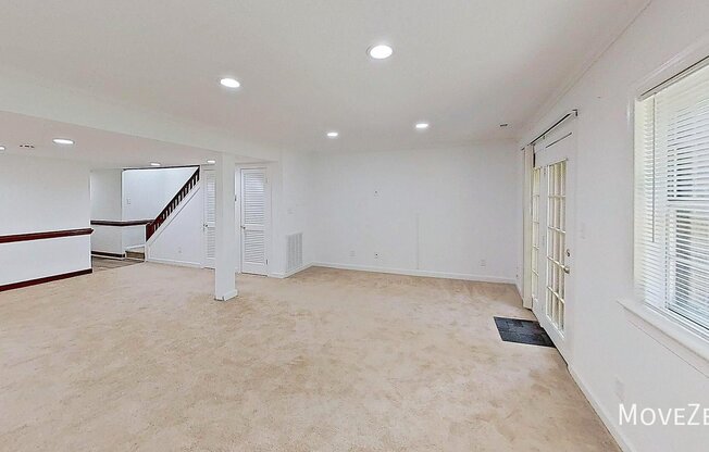 5813 NOTTOWAY CT