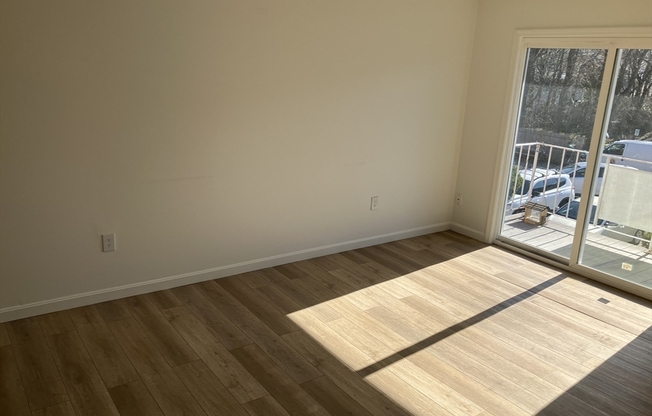 1 bed, 1 bath, 650 sqft, $2,050, Unit 22