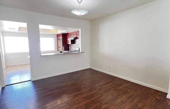 5401 ZELZAH AVE