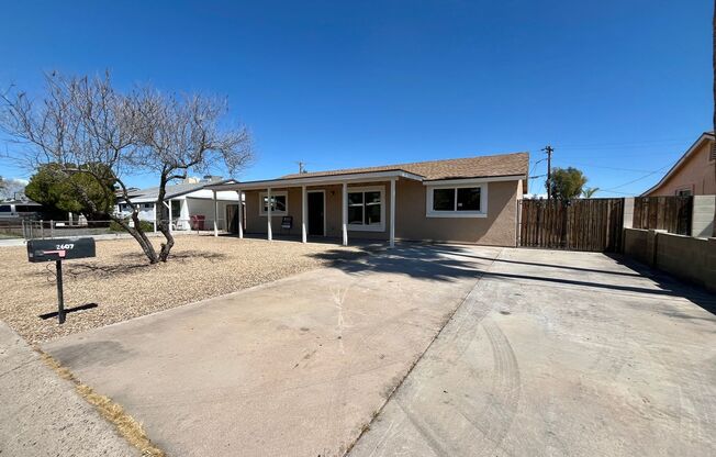 Fully Remodeled 3 Bd 2 Ba in Scottsdale!