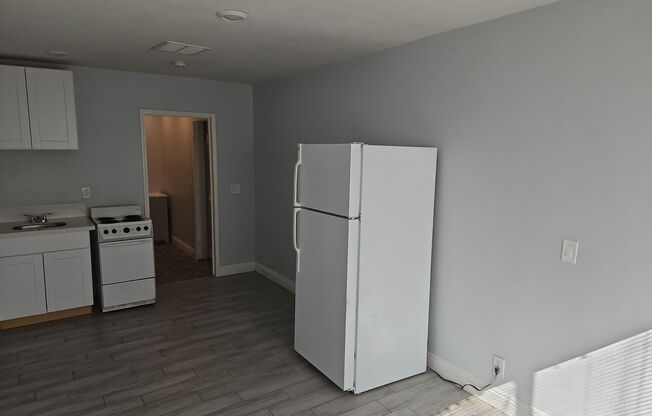 STUDIO HOME IN DOWNTOWN LAS VEGAS!