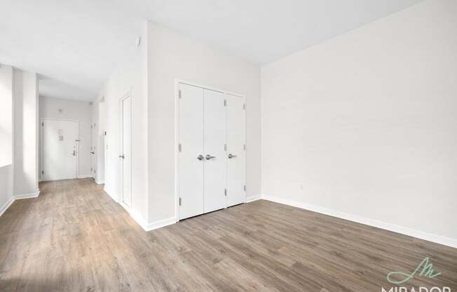 1 bed, 1 bath, $4,100, Unit 11C