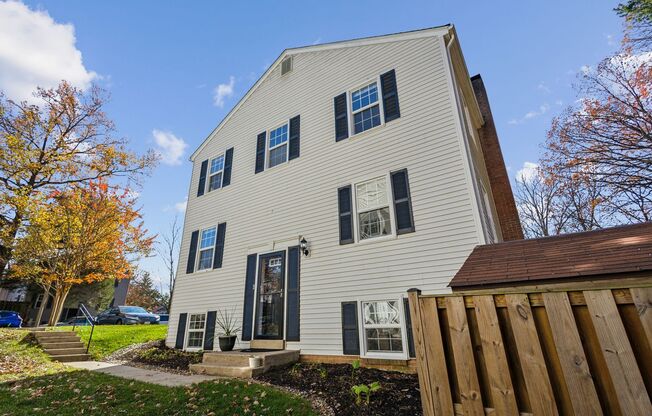 Updated 3-Level End-Unit Townhome in Newington Station