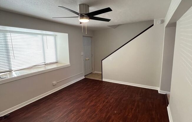 2 beds, 1 bath, 700 sqft, $1,750, Unit Unit 3377