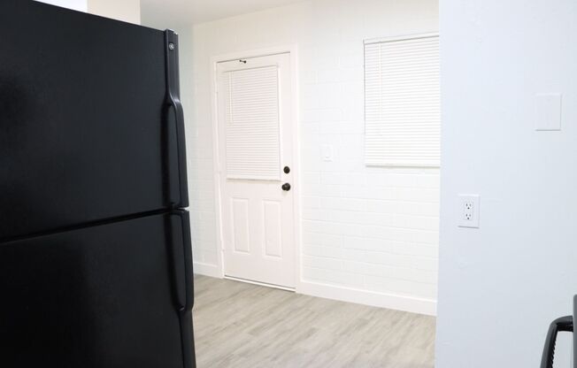 2 beds, 1.5 baths, 940 sqft, $1,500, Unit 09