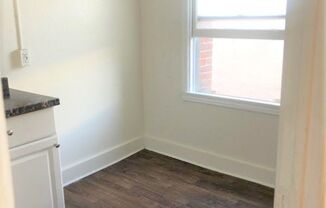 Studio, 1 bath, 400 sqft, $1,595, Unit 304