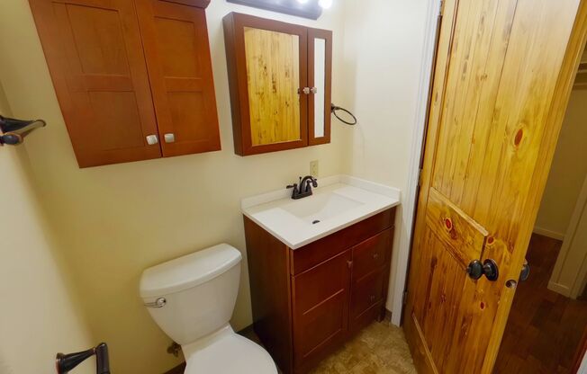 Studio, 1 bath, $1,100, Unit H