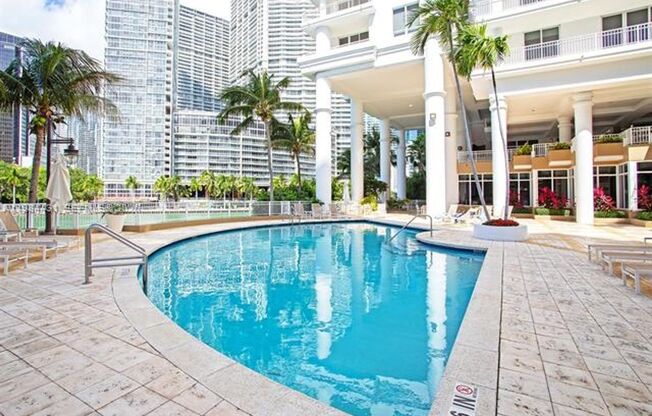 1 bed, 2 baths, 878 sqft, $3,500, Unit 801 Brickell Key Blvd # 907