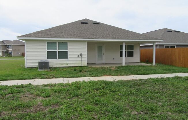 4 beds, 2 baths, $2,100