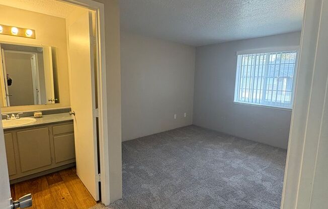 2 beds, 2 baths, 1,070 sqft, $1,445, Unit 10-204