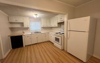 3 beds, 2 baths, $1,500