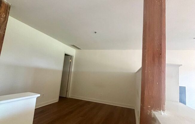 1 bed, 1 bath, 600 sqft, $1,699, Unit 402