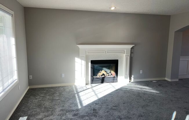 Gorgeous Camas Home for Lease in Holly Hills - 2627 NW 37th Ave