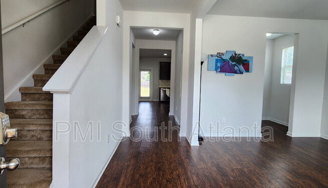 633 AMROSE WAY