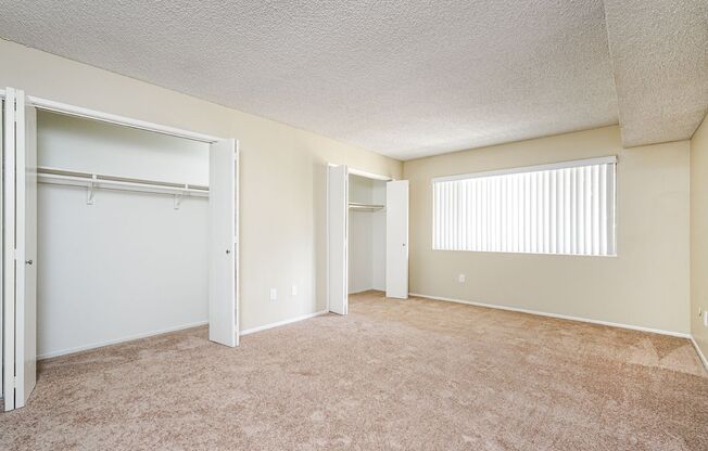 1 bed, 2 baths, 975 sqft, $2,450, Unit 102