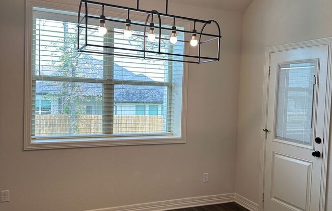 College Station - 3-bedroom, 2-bathroom, 2 car garage, fenced in back yard in Brewster Point