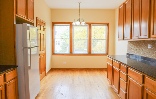 2136 W. Chicago Avenue, Unit 3R