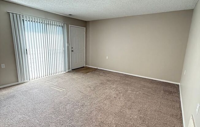 2 beds, 2 baths, 966 sqft, $1,208, Unit 2002