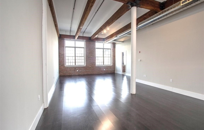 2 beds, 2 baths, 1,670 sqft, $4,950, Unit 215