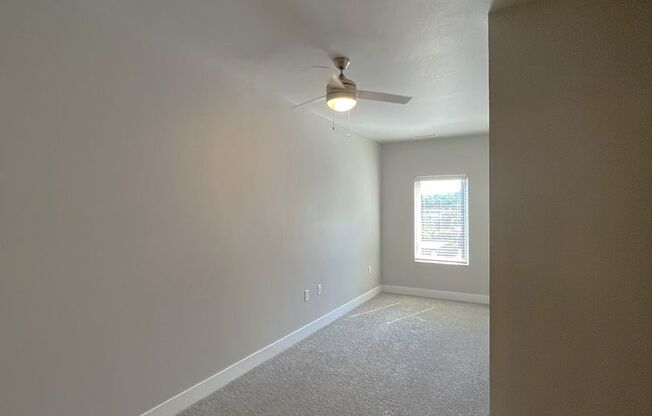 2 beds, 2 baths, 923 sqft, $1,550