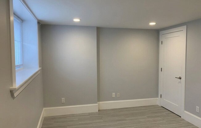 530 W King St