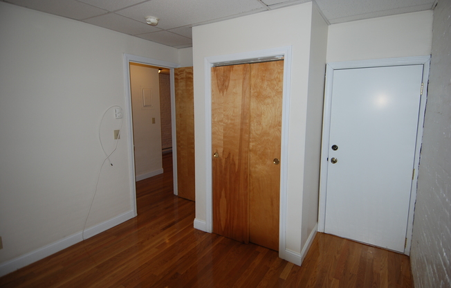 2 beds, 1 bath, $2,995, Unit GBR