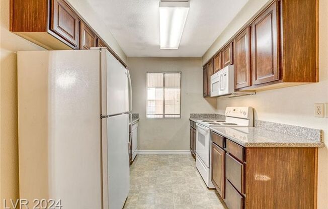 1 bed, 1 bath, $1,095, Unit Unit 98