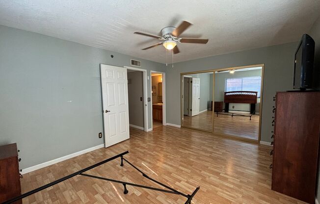 2 beds, 2 baths, $1,300, Unit #C24