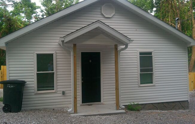 Beautifully Remodeled 2 Bed 1 Bath House