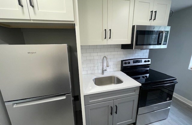 808 Willard St F11