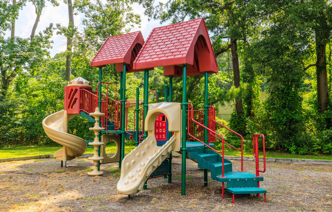 Woodscape Apartments Playground
