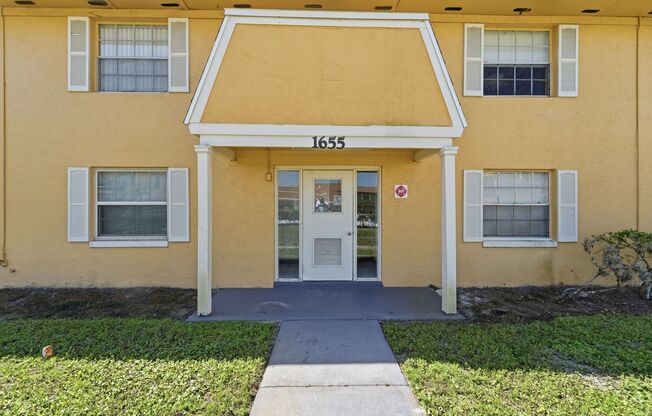Modern & Spacious 2-Bedroom Apartment in Serene Oakridge Orlando