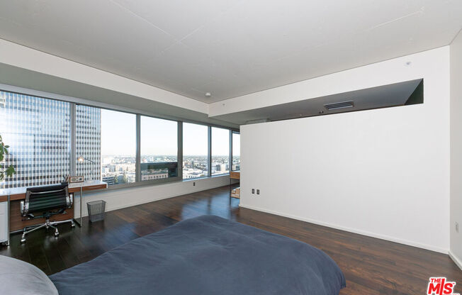 1 bed, 2 baths, 1,390 sqft, $4,000, Unit 1707