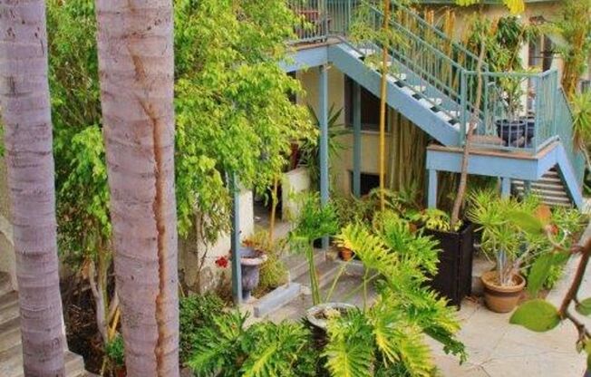 Fourth Avenue Apartments