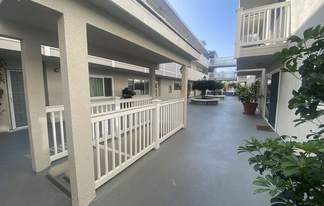 2 Bedroom Hermosa Beach Condo - Close to Everything!