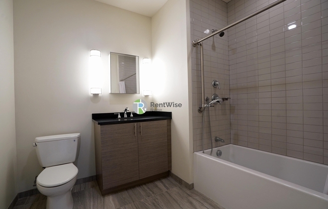 2 beds, 2 baths, 1,000 sqft, $4,220, Unit 301