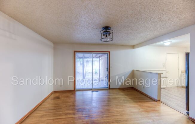 3 beds, 1.5 baths, $1,200