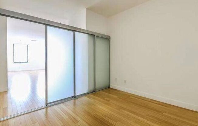 2 beds, 2 baths, 910 sqft, $3,300, Unit 2008
