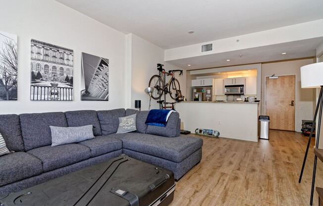 1 bed, 1 bath, $2,650, Unit Unit 906