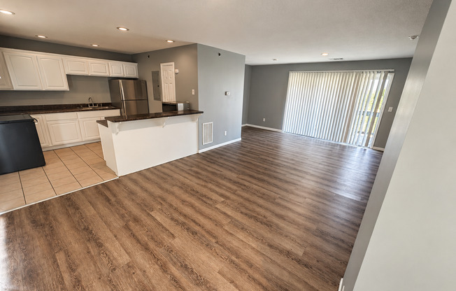 2 beds, 2 baths, 955 sqft, $1,195, Unit 804-212 C