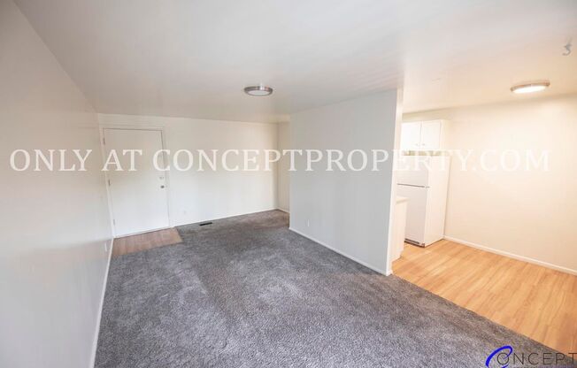 2 beds, 1 bath, 790 sqft, $1,299, Unit 02