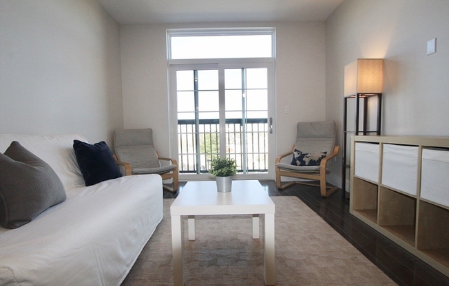2 beds, 2 baths, 1,180 sqft, $3,900, Unit 308