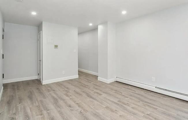 9729 4 AVE