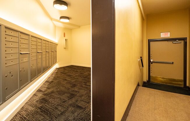 1 bed, 1 bath, 550 sqft, $1,400, Unit 105